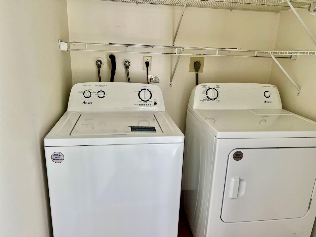 KINGS POINT - Residential