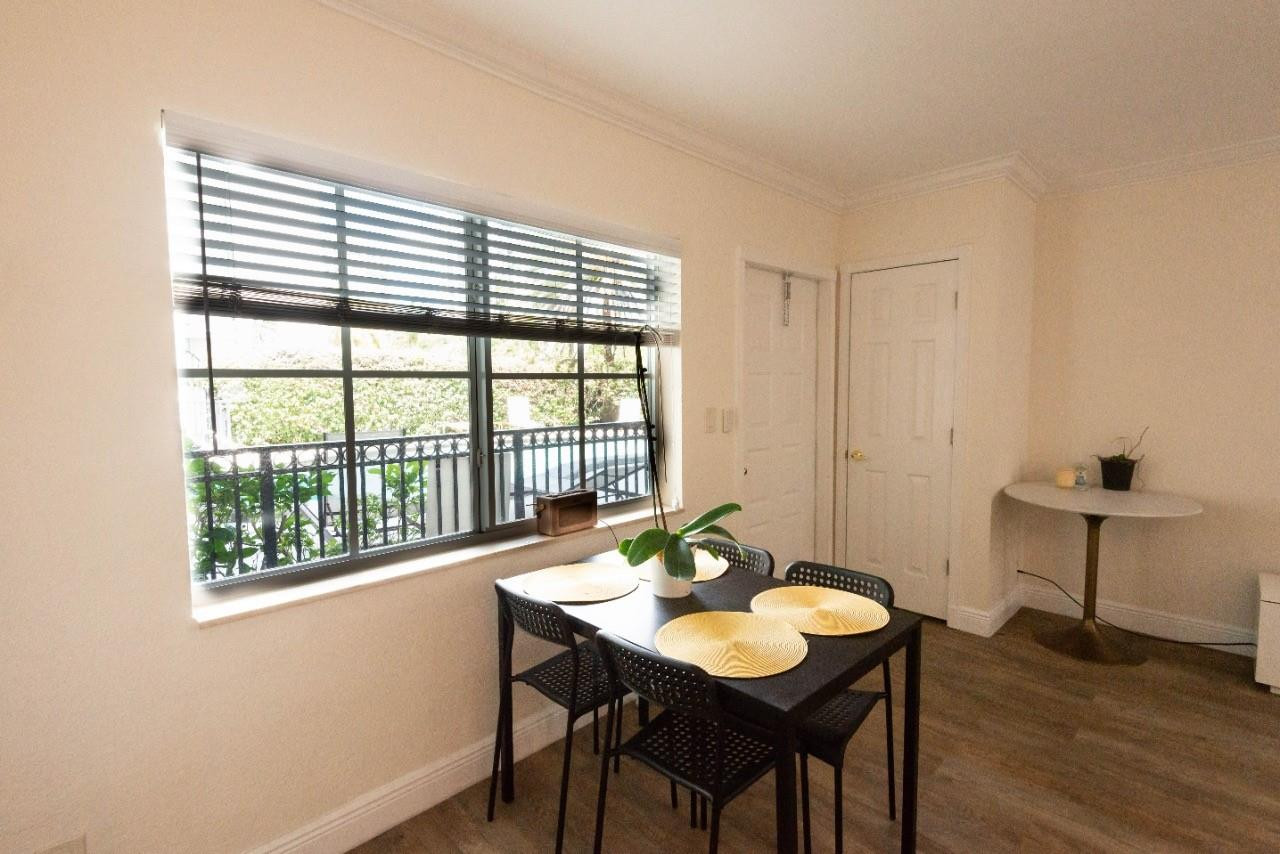 Gulfstream Condo Of Las O - Residential Lease