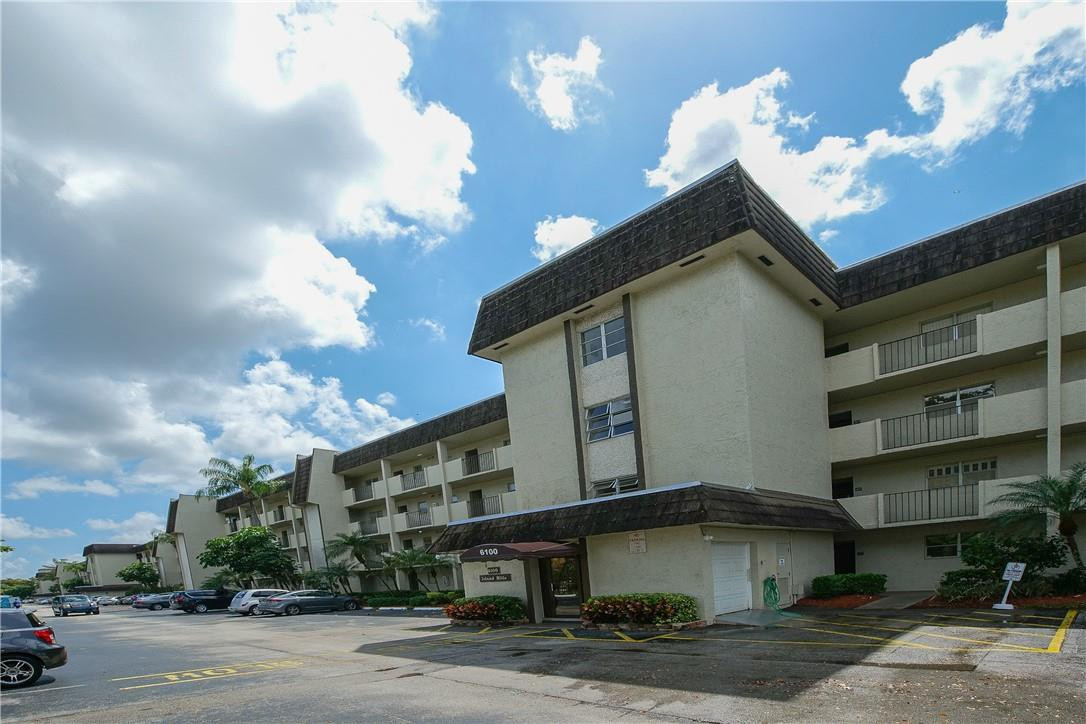 Greens of Inverrary - Residential