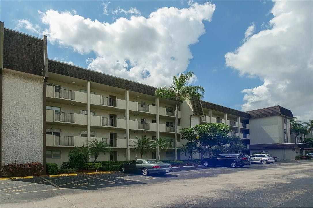 Greens of Inverrary - Residential