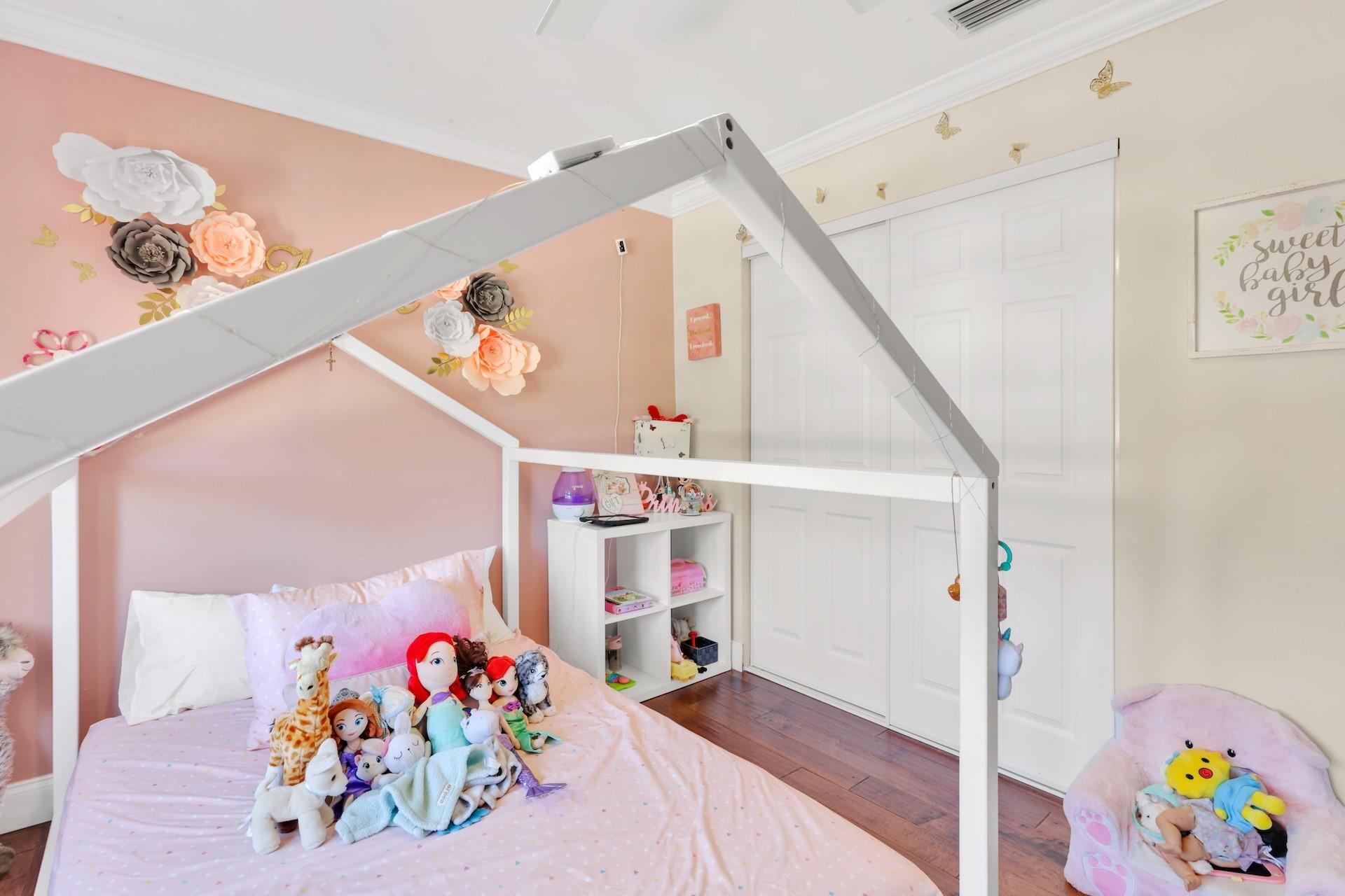 Holiday Springs Village Sec - Residential