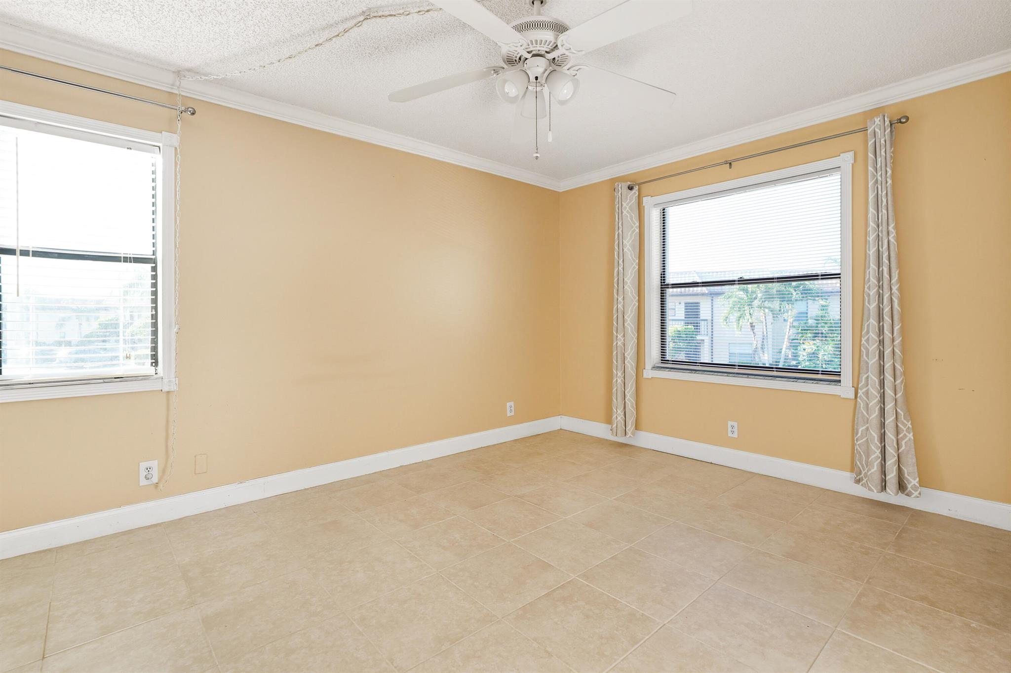 LUCERNE LAKES GOLF COLONY - Residential