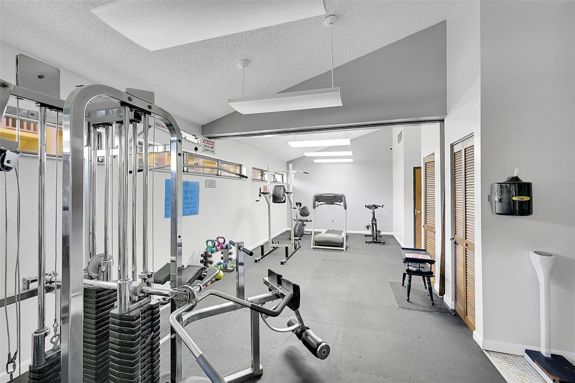 ROYAL PARK GARDENS - Residential