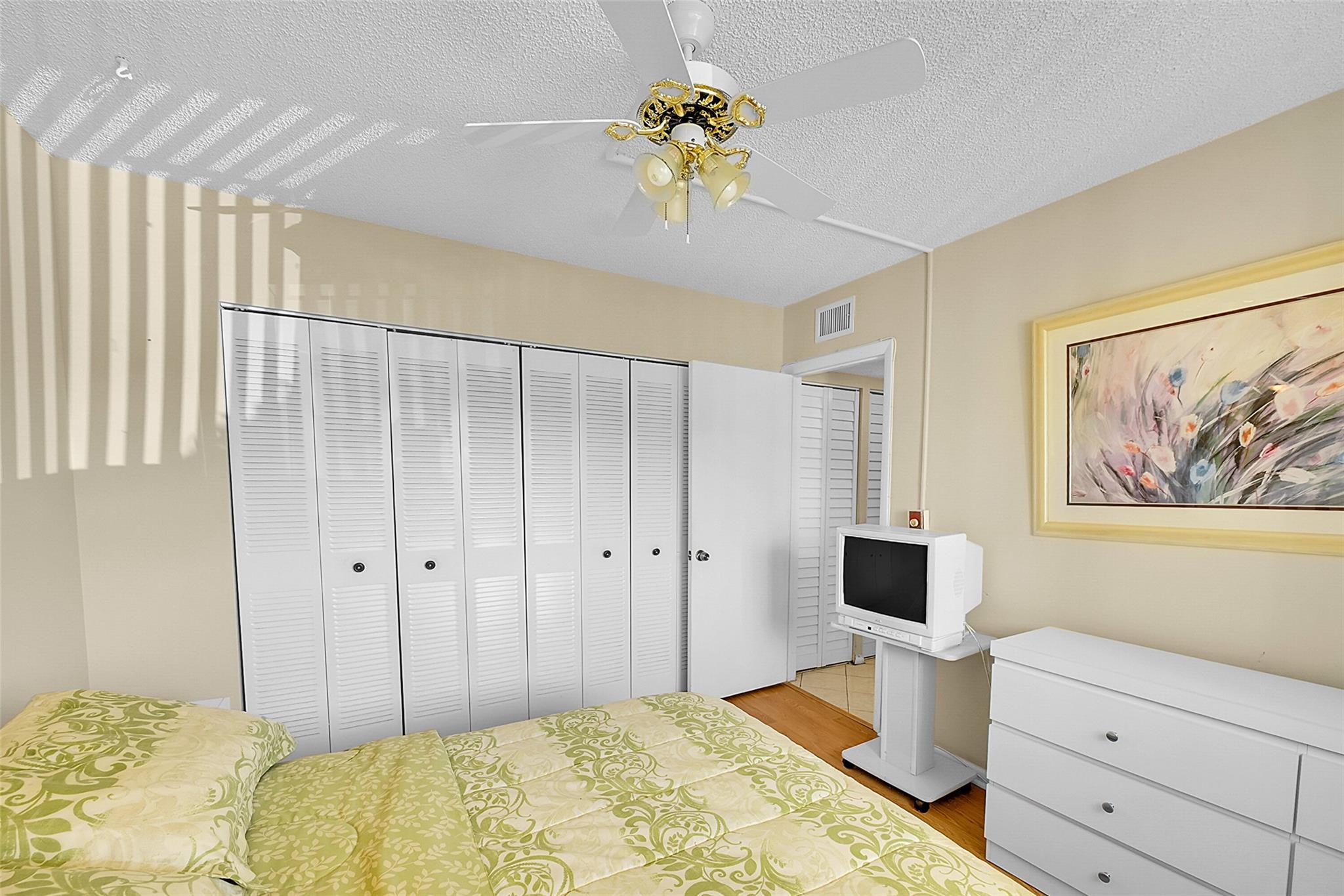 ROYAL PARK GARDENS - Residential