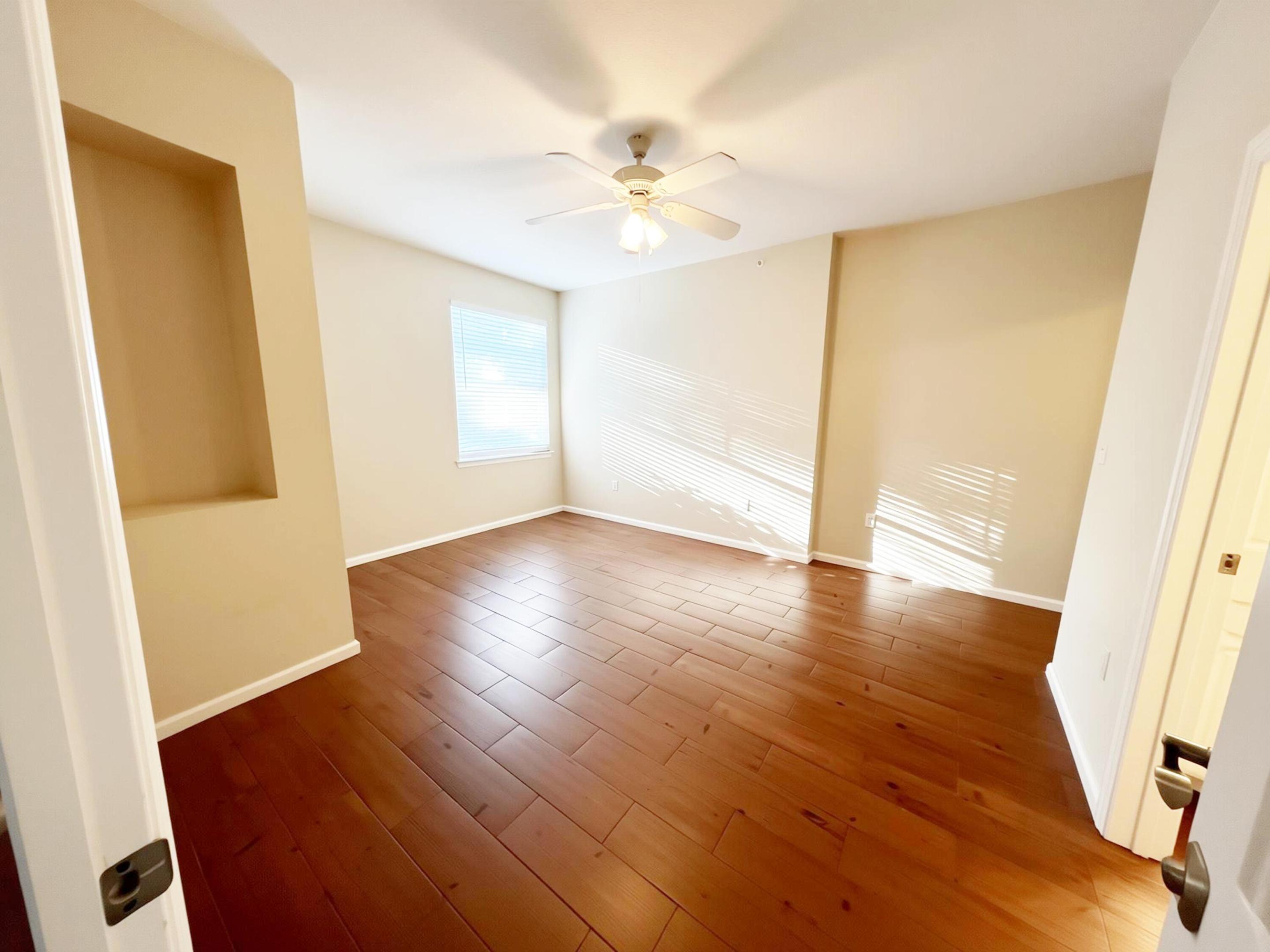 155 GALICIA Way 102