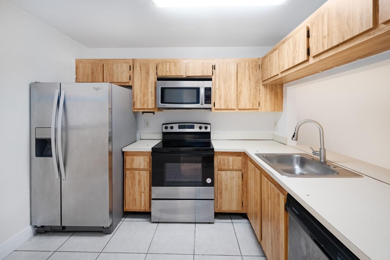 Waterside Village Three C - Residential Lease