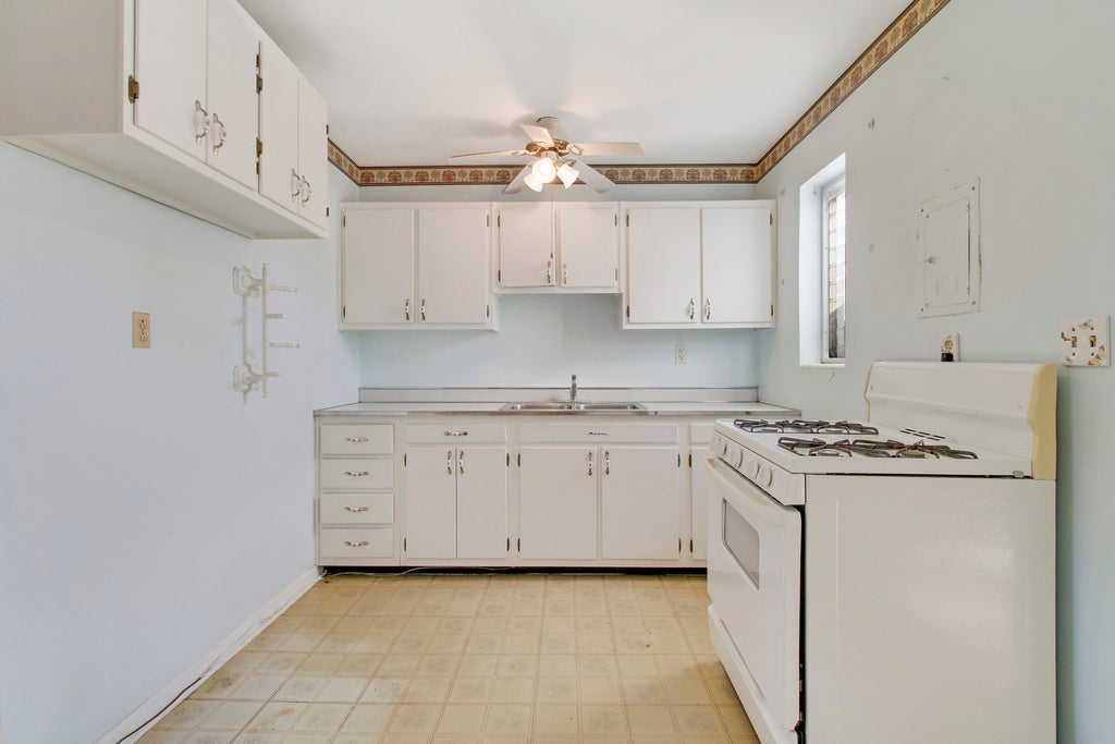 Photo of 3934 Tuskegee Drive, Lake Worth, FL 33462 (MLS # R11056196)