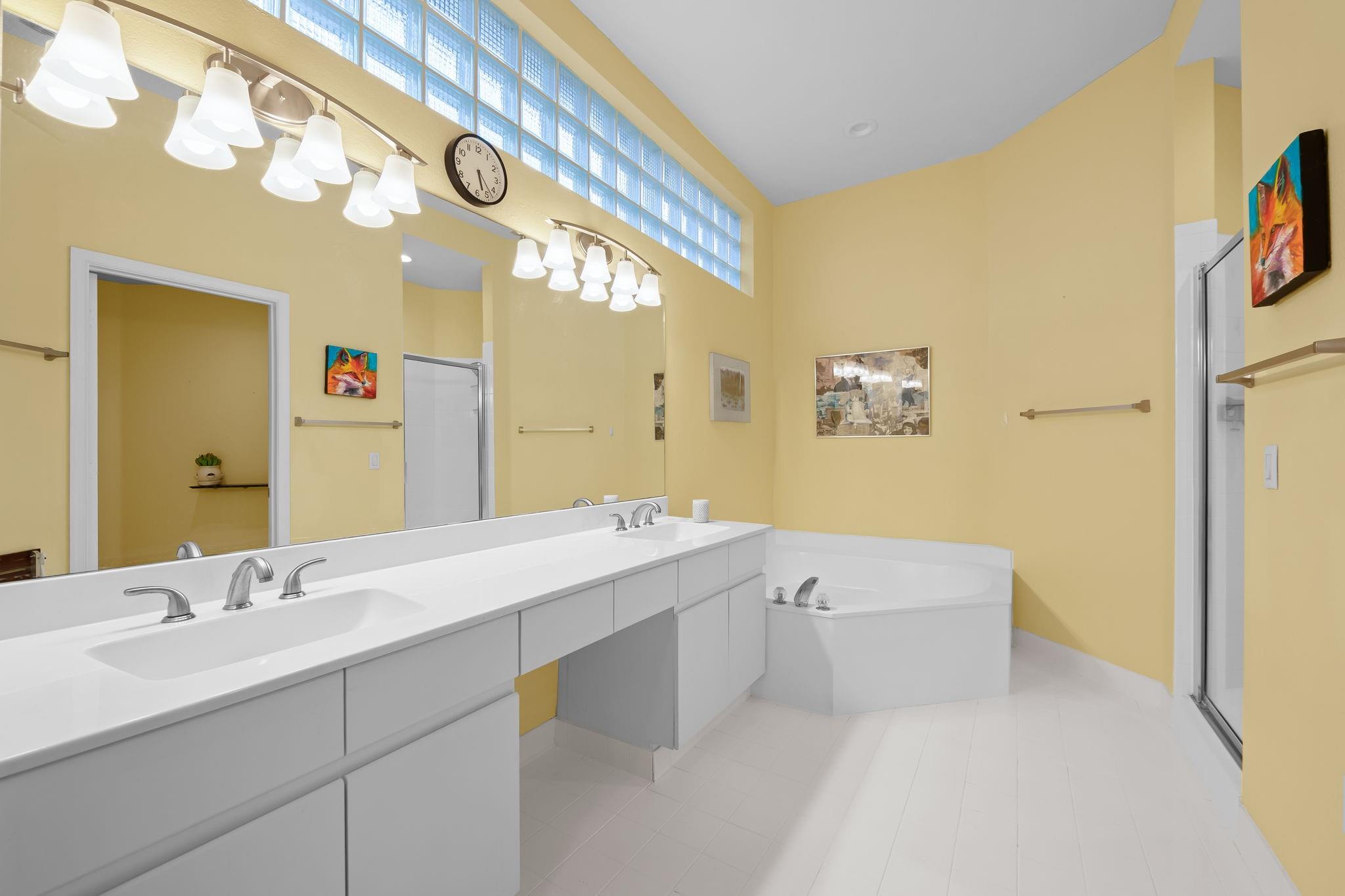 Palm-Aire Oaks Course Est - Residential