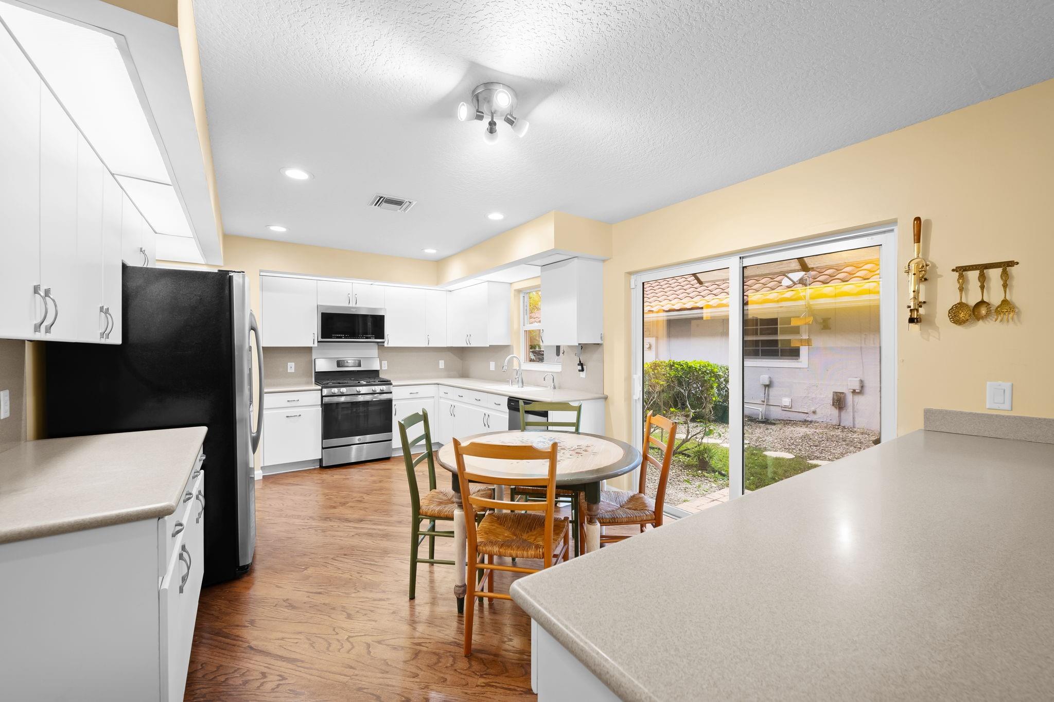 Palm-Aire Oaks Course Est - Residential