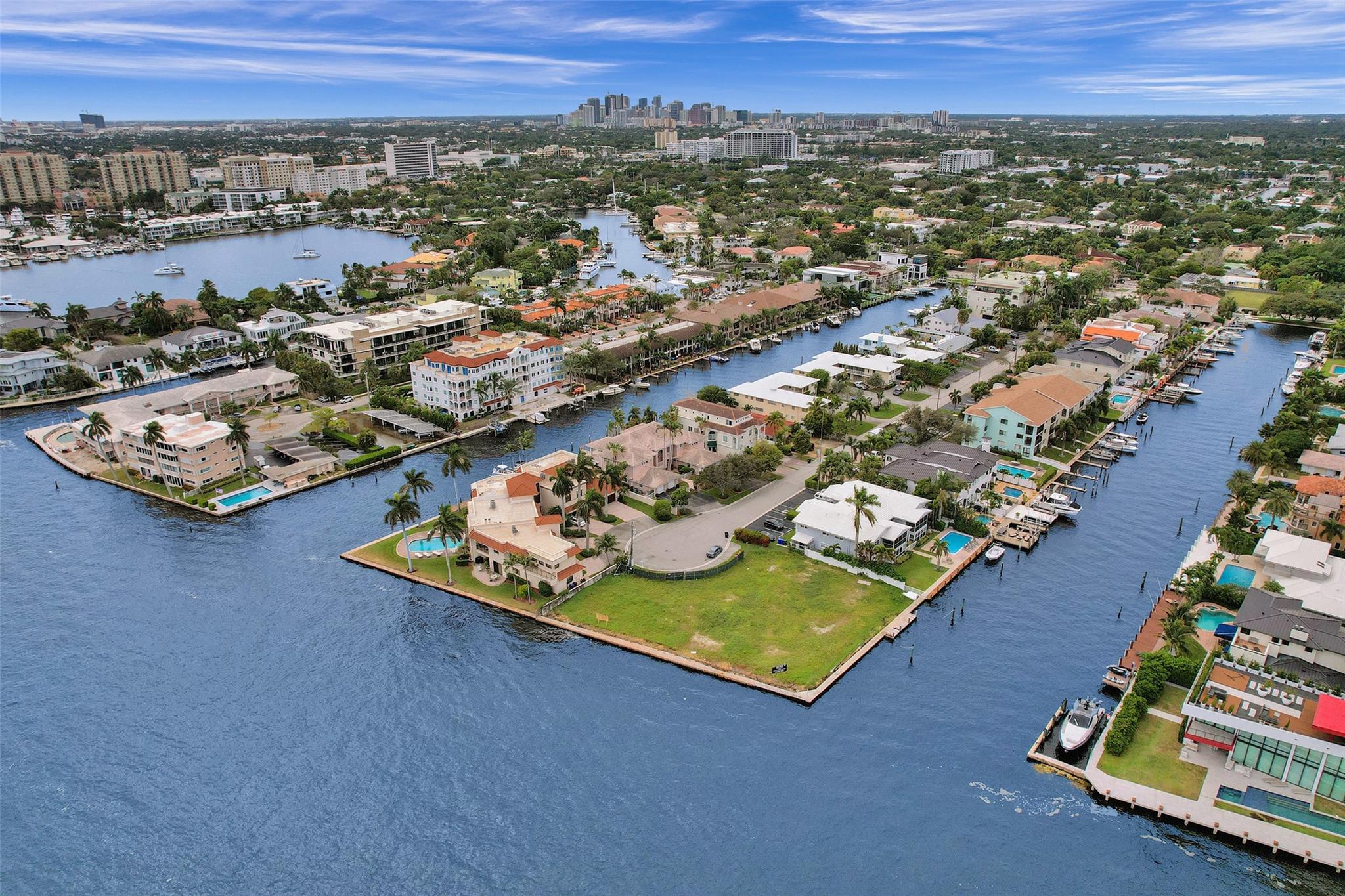 CORAL RIDGE COURTYARD - Residential