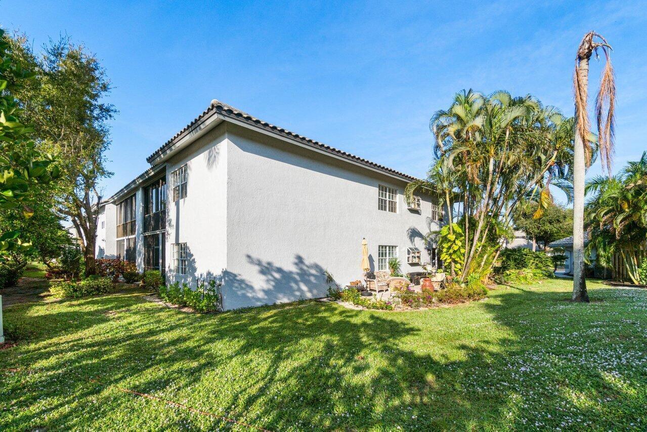 BRIARWOOD AT INDIAN SPRINGS CONDO - Residential Lease
