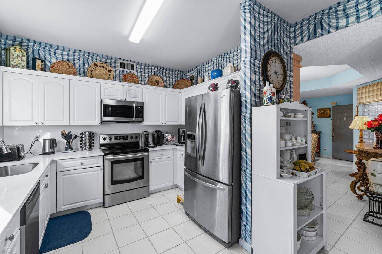 BRIARWOOD AT INDIAN SPRINGS CONDO - Residential Lease