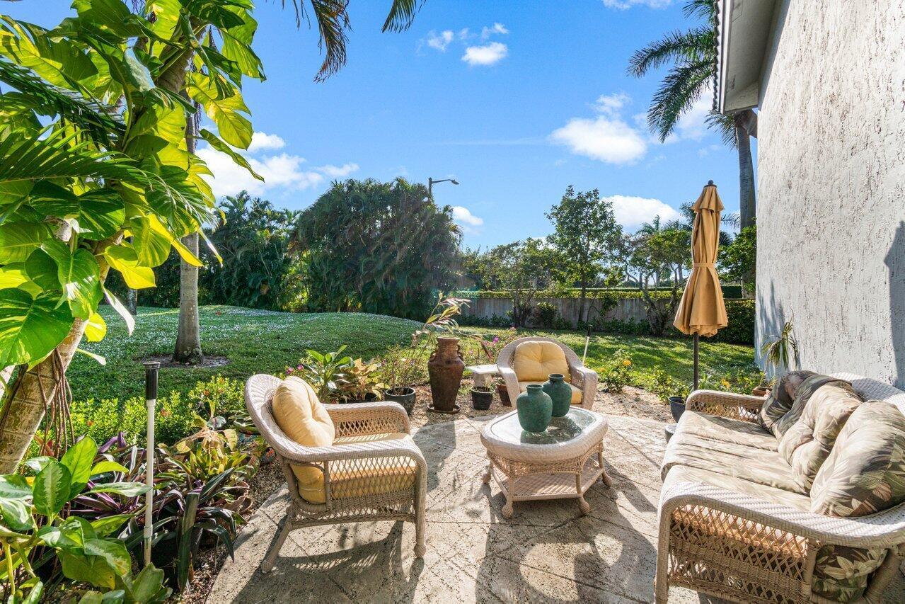 BRIARWOOD AT INDIAN SPRINGS CONDO - Residential Lease