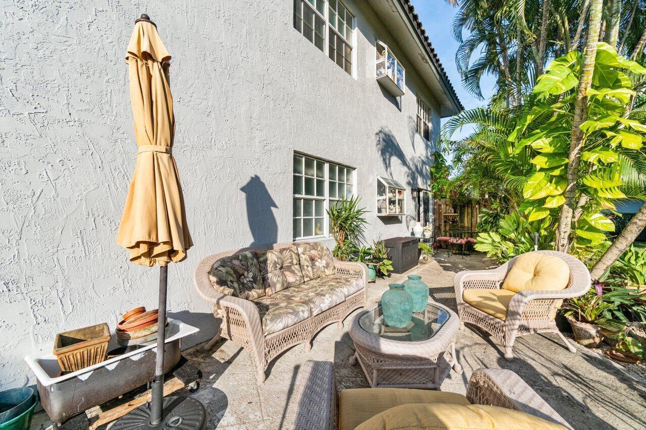 BRIARWOOD AT INDIAN SPRINGS CONDO - Residential Lease