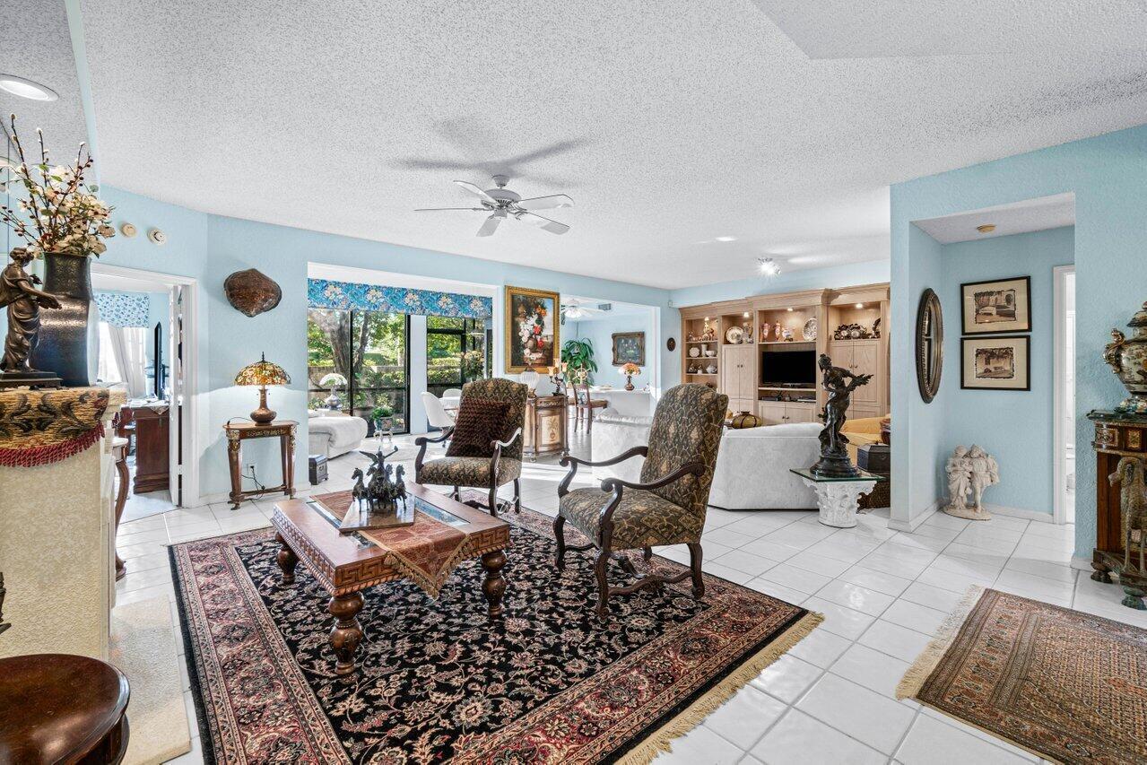 BRIARWOOD AT INDIAN SPRINGS CONDO - Residential Lease