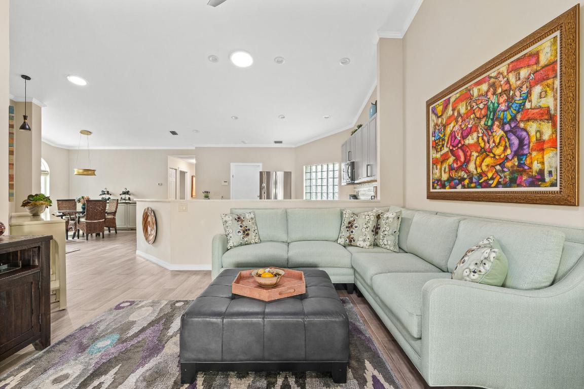 FLORAL LAKES 1 - Residential