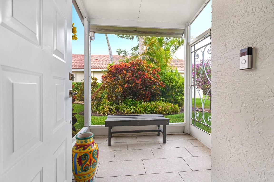 FLORAL LAKES 1 - Residential