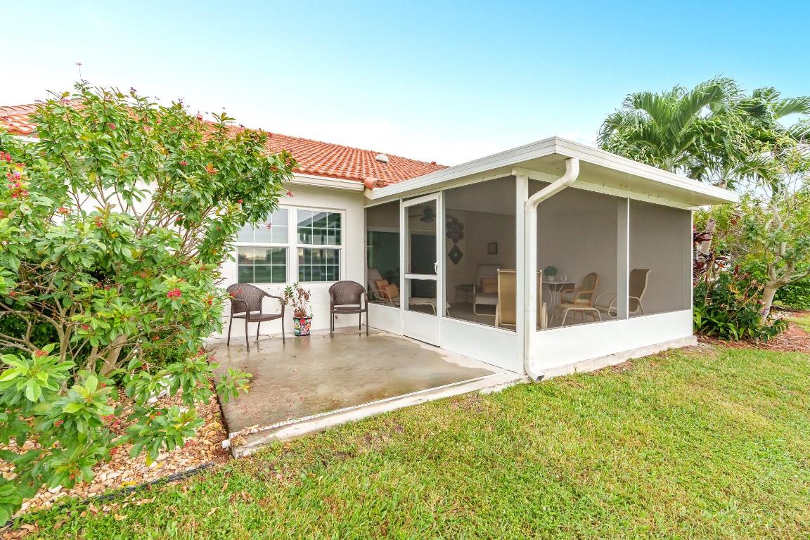 FLORAL LAKES 1 - Residential