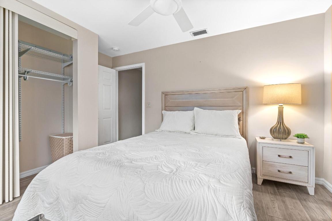 FLORAL LAKES 1 - Residential