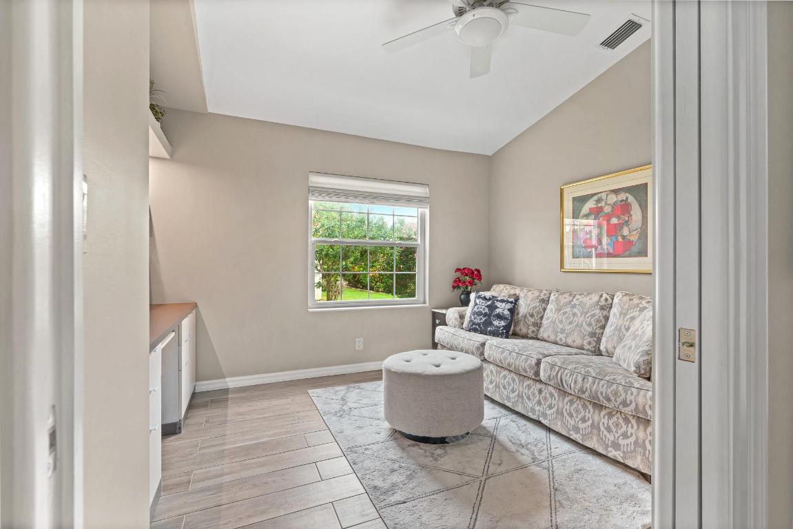 FLORAL LAKES 1 - Residential