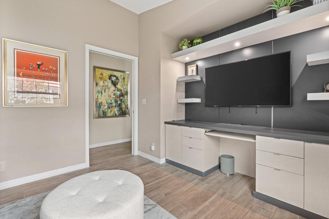 FLORAL LAKES 1 - Residential