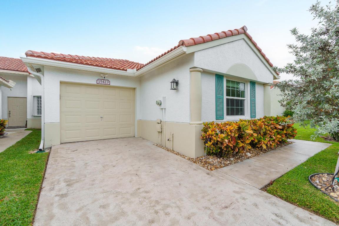 FLORAL LAKES 1 - Residential