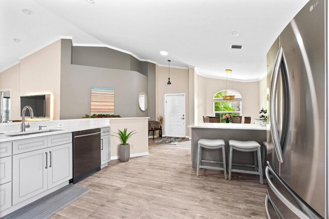 FLORAL LAKES 1 - Residential