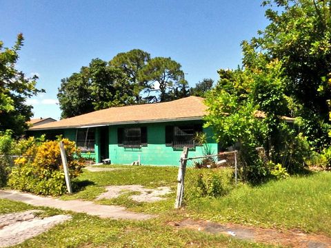 3106 Tropic Boulevard Fort Pierce FL 34946