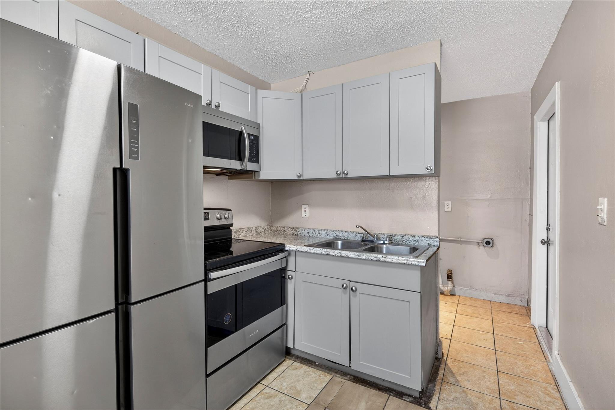 WASHINGTON PARK 7TH - Residential Lease