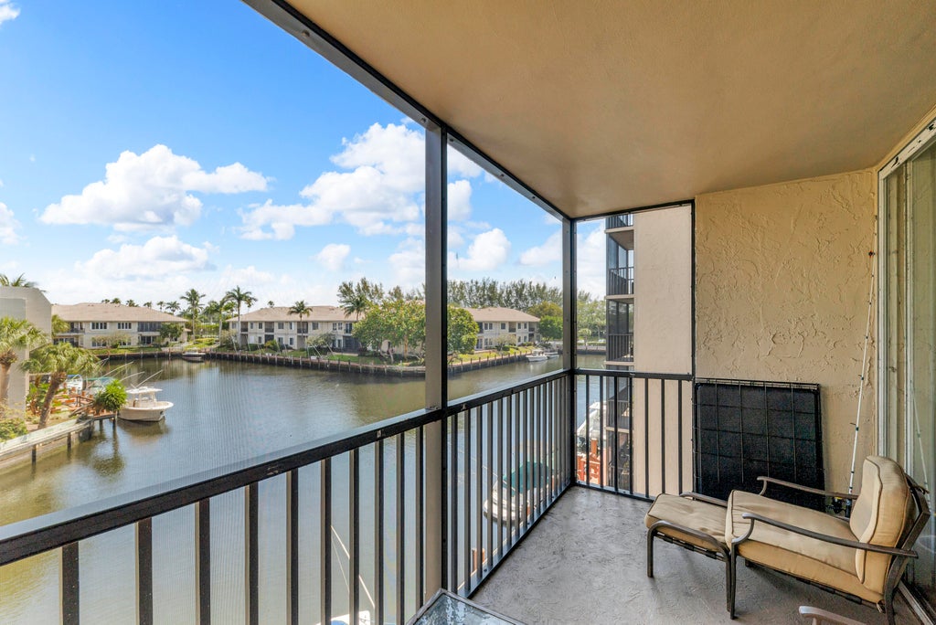 Photo of 6 ROYAL PALM Way #307, Boca Raton, FL 33432 (MLS # B26078007)