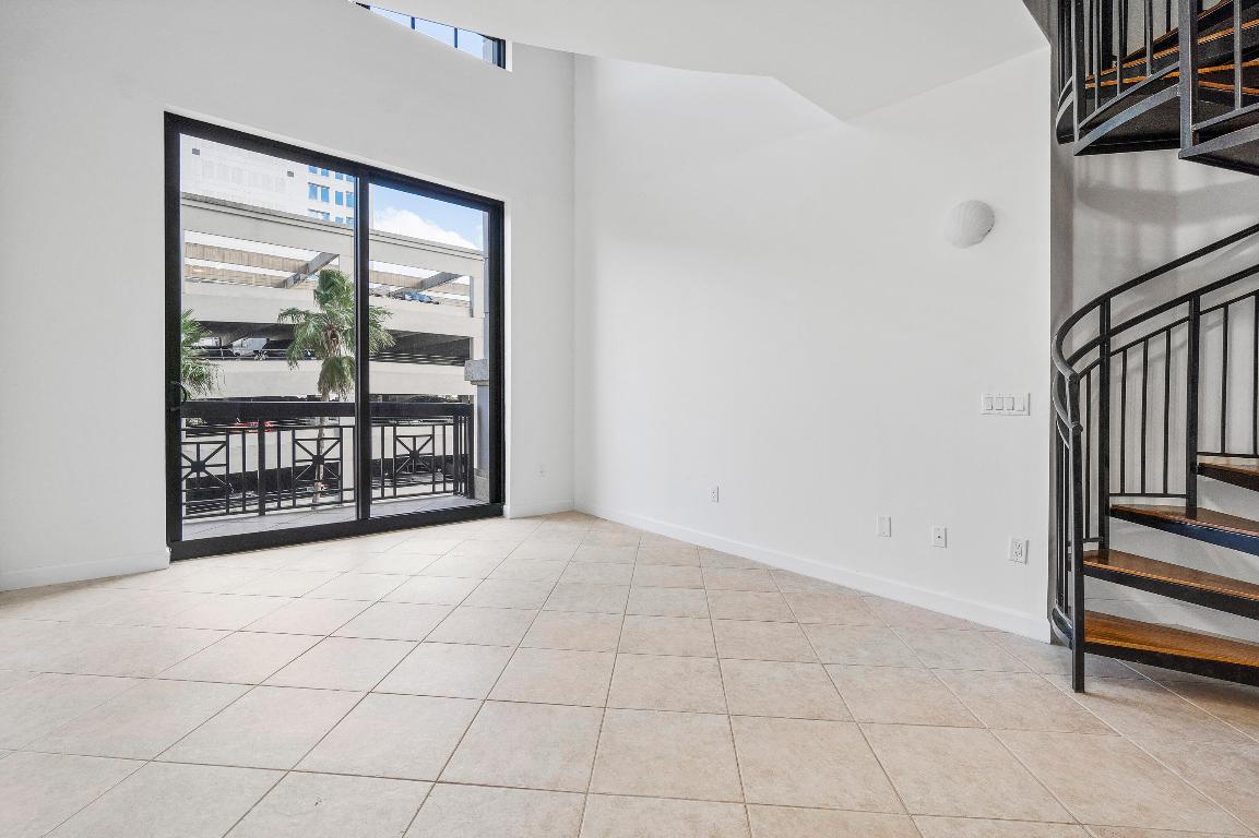 801 S Olive Avenue 420