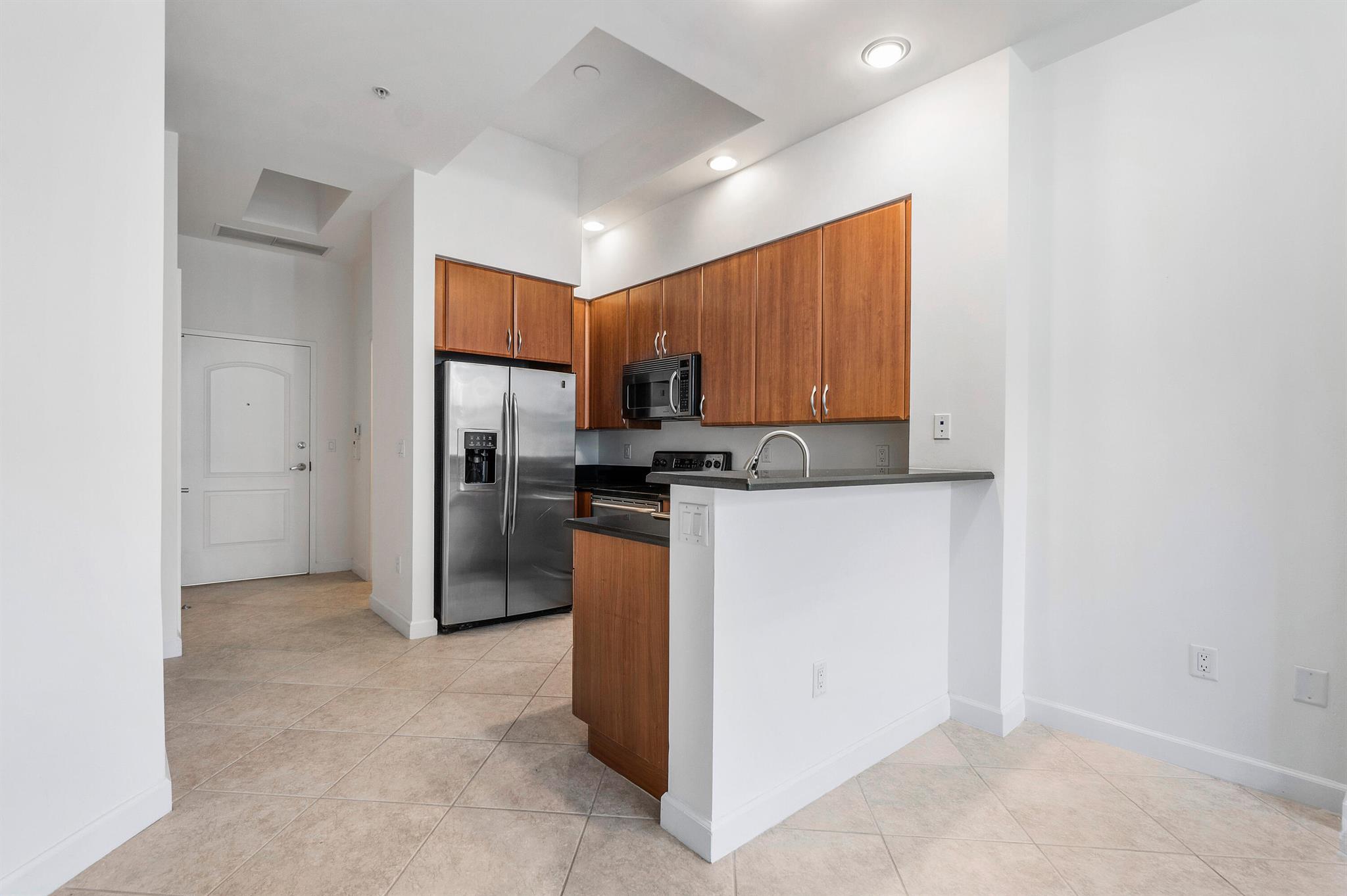 ONE CITY PLAZA CONDO - Residential