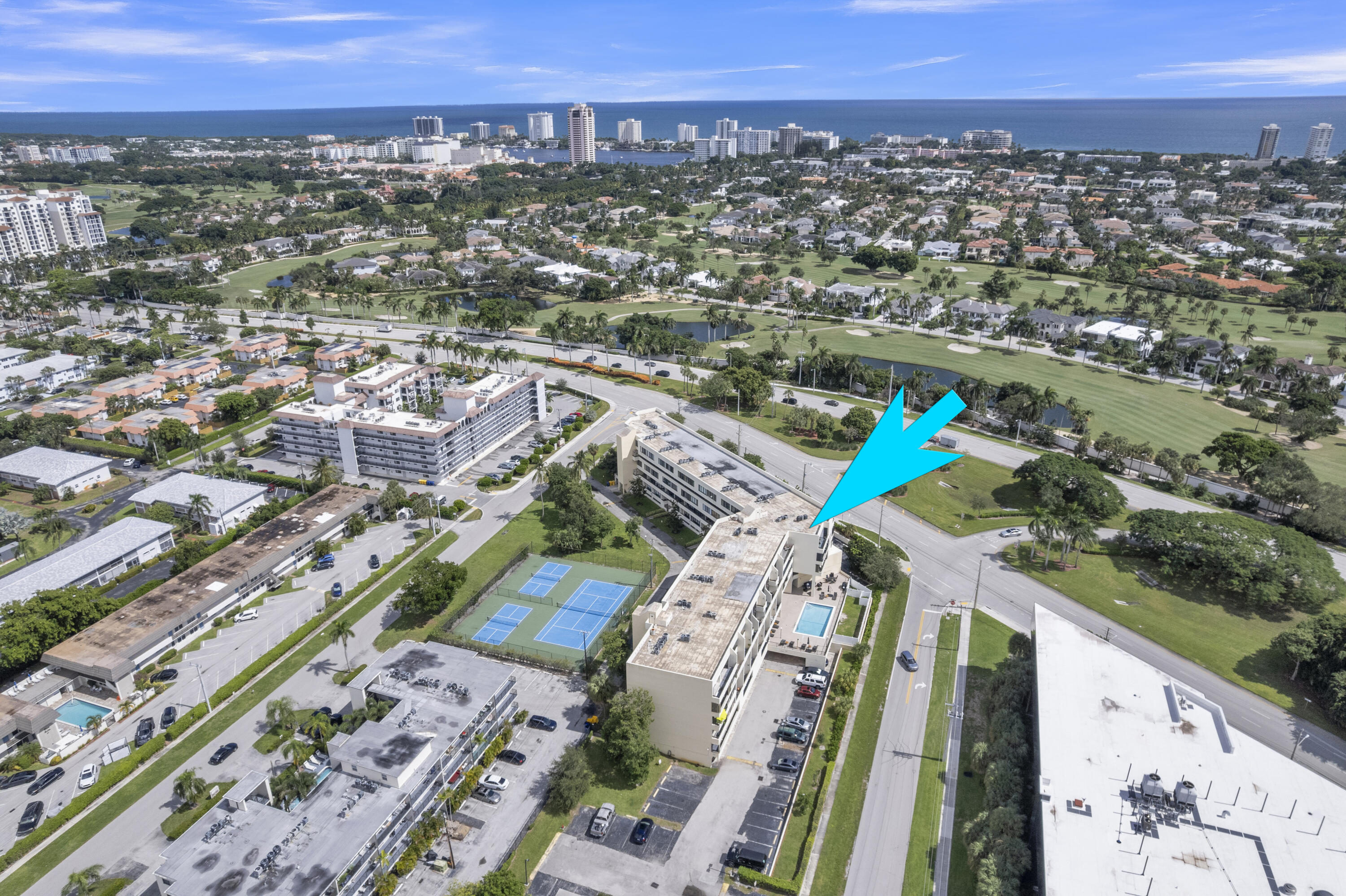 POINTE CONDO - Residential