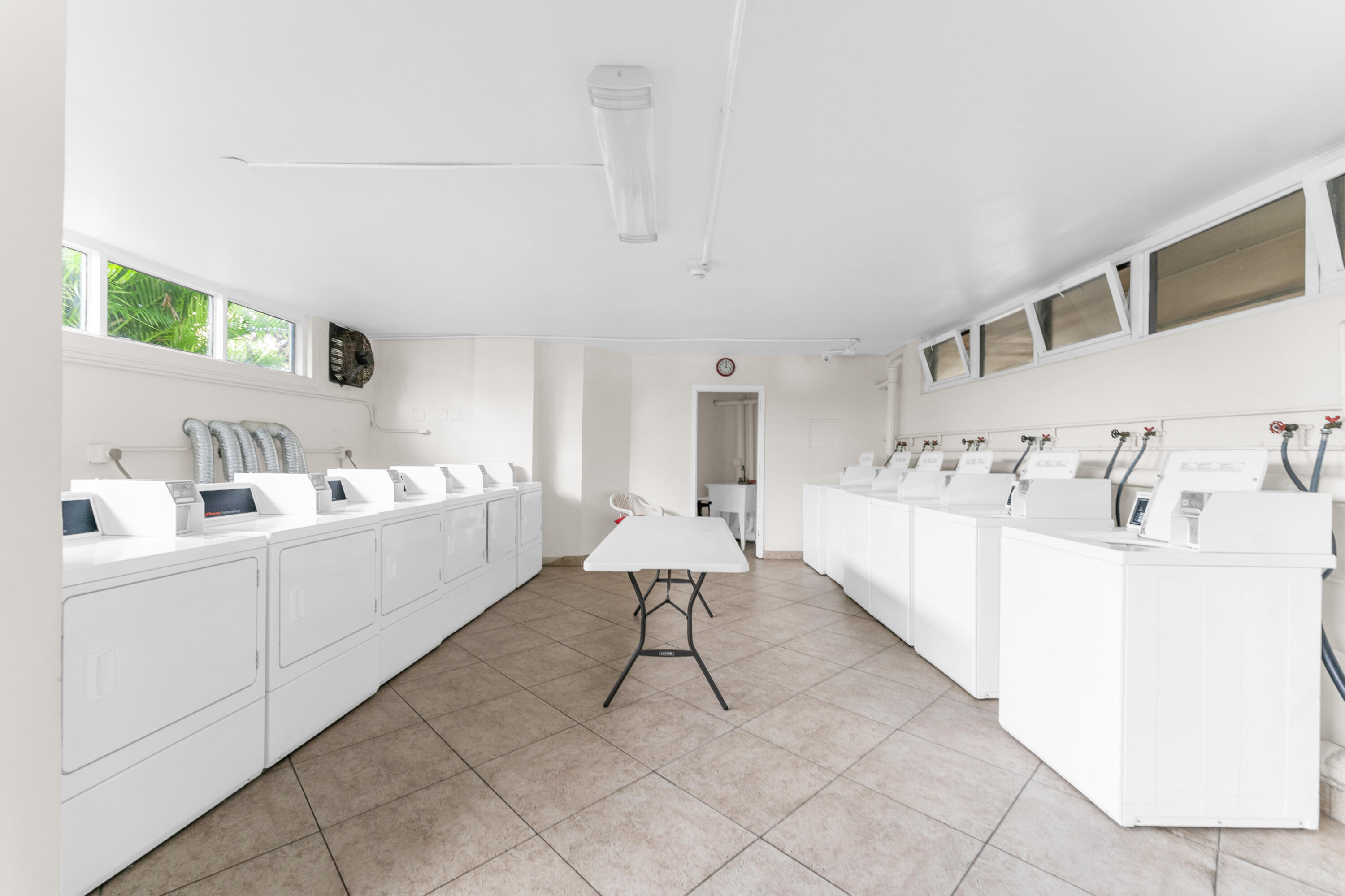 POINTE CONDO - Residential