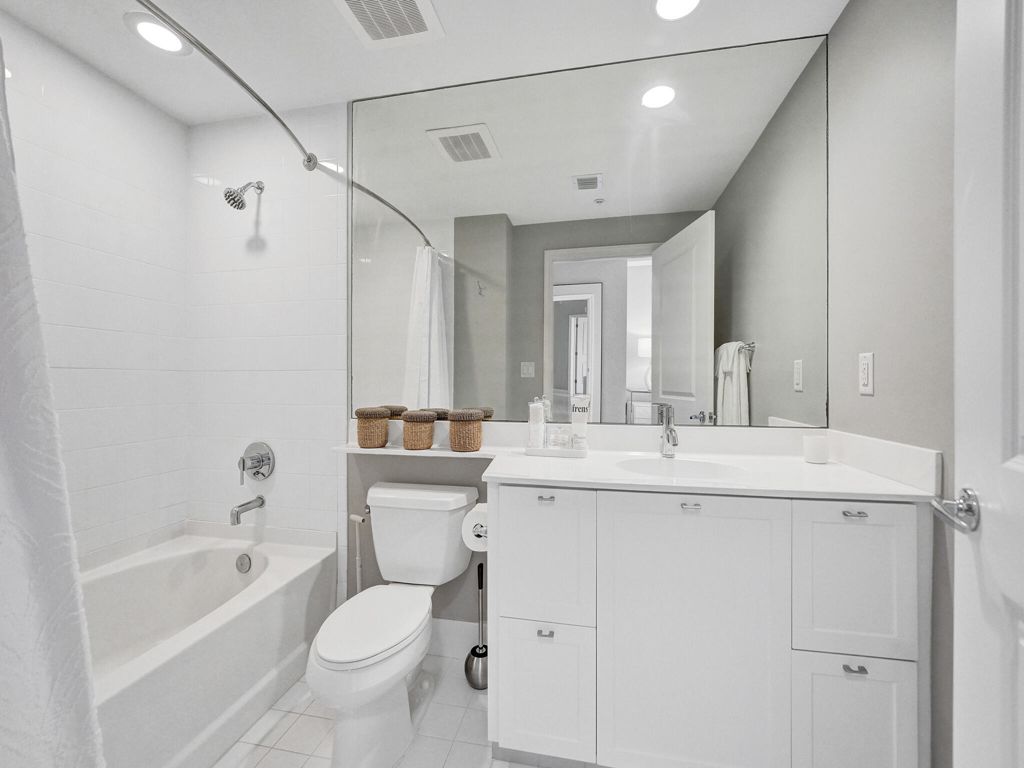 ASTOR - Residential Lease