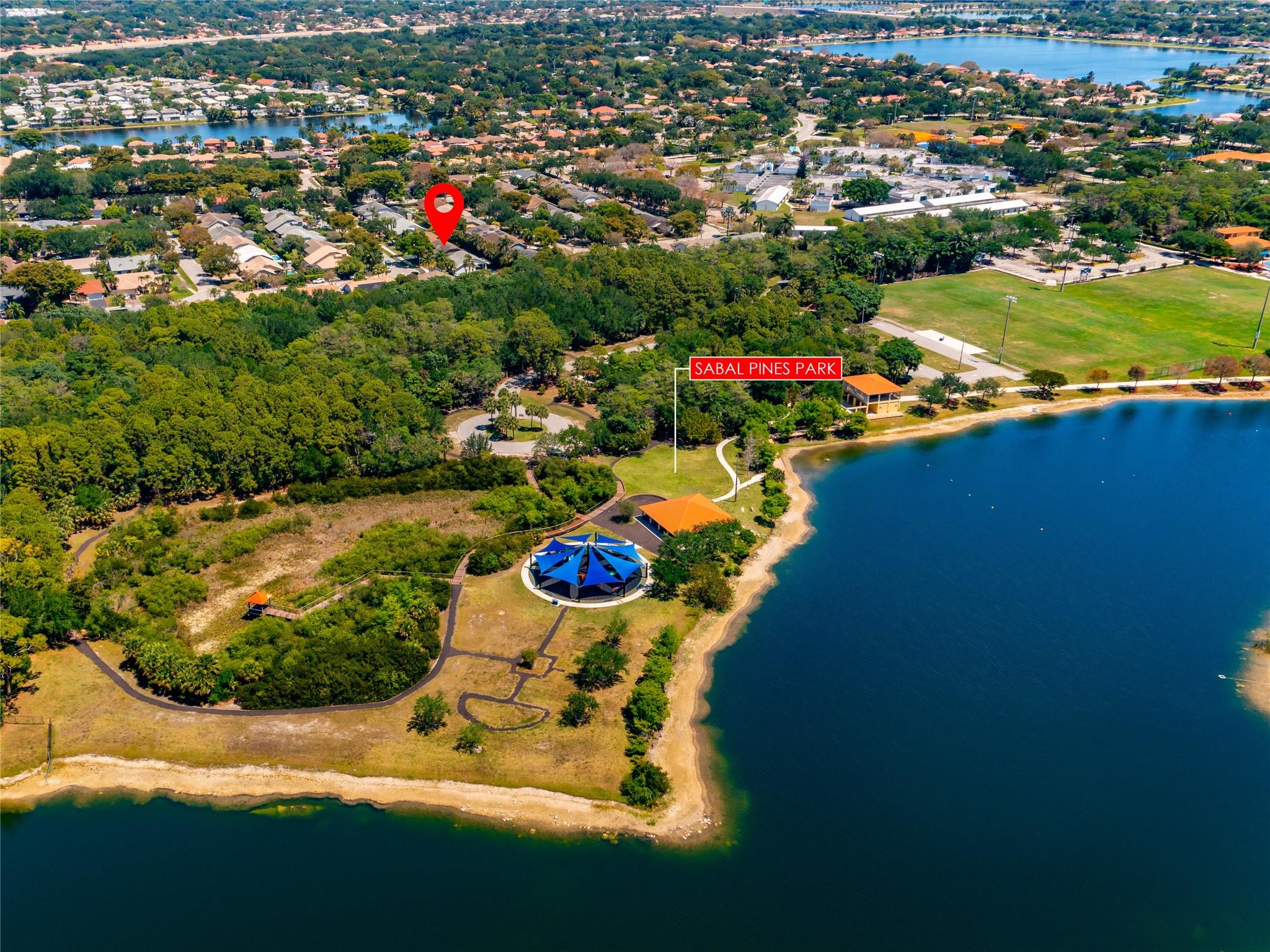 5112 NW 43rd Ave, Coconut Creek, FL, 33073/$674,900 4 5112 NW 43rd Ave
