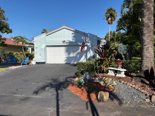 VILLAS OF MONTEREY AT INDIAN SPRING - Residential