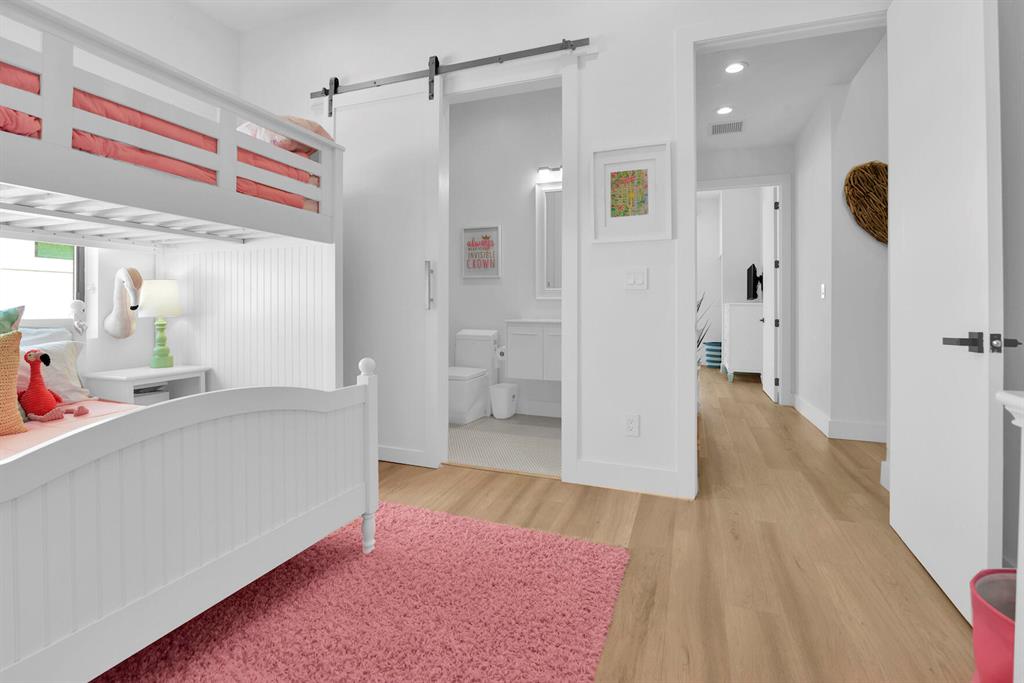 BOCA HARBOUR 5TH SEC - Residential