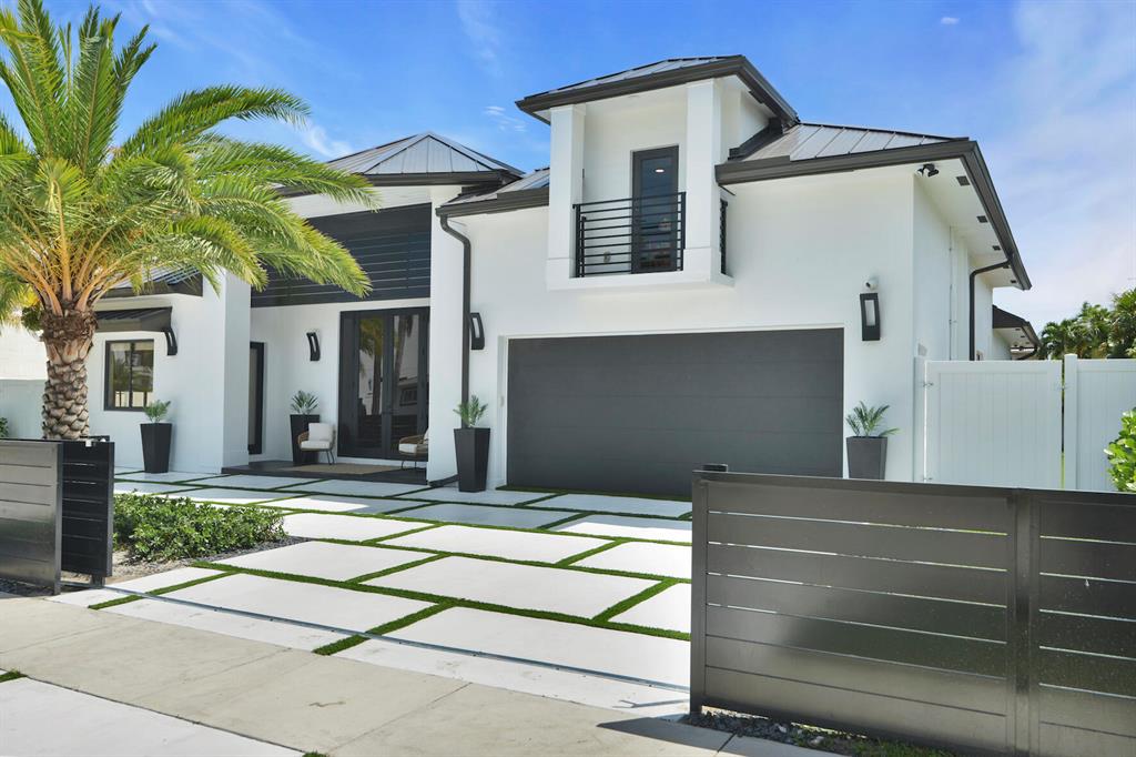 BOCA HARBOUR 5TH SEC - Residential