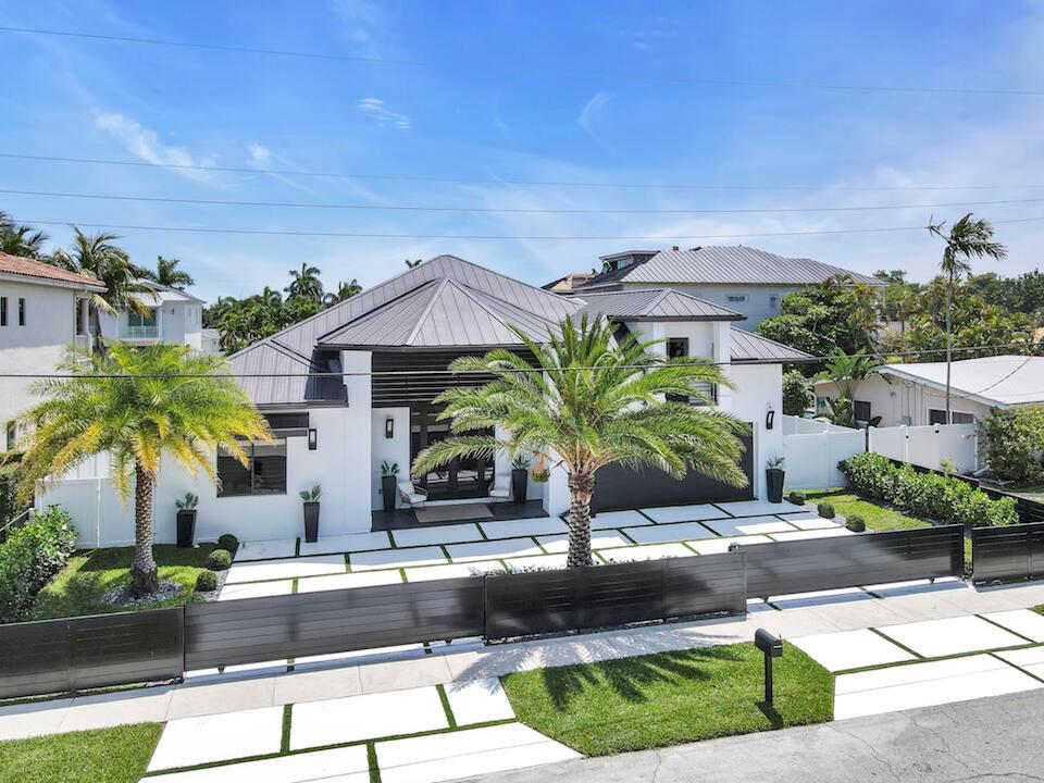 BOCA HARBOUR 5TH SEC - Residential