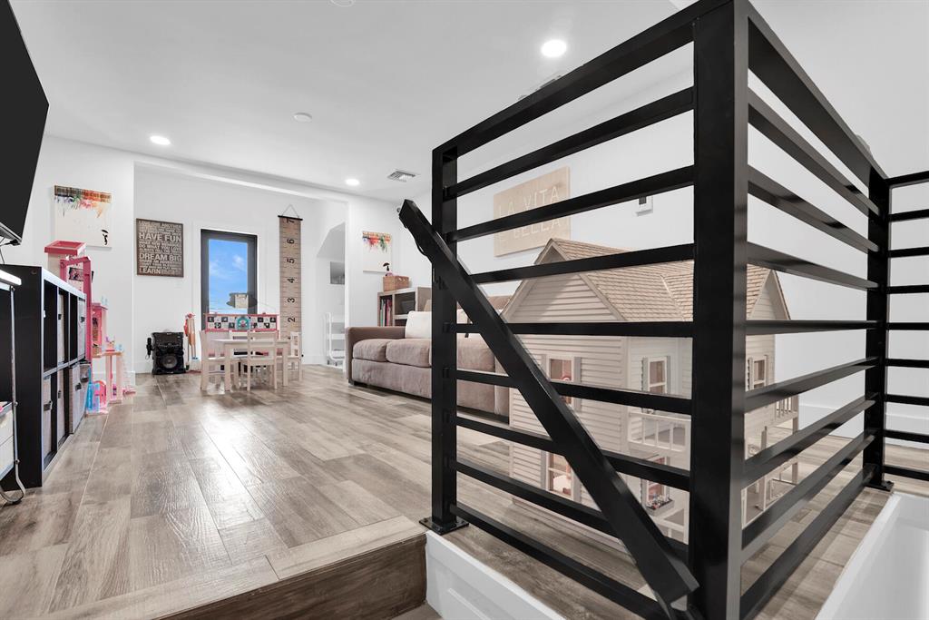 BOCA HARBOUR 5TH SEC - Residential