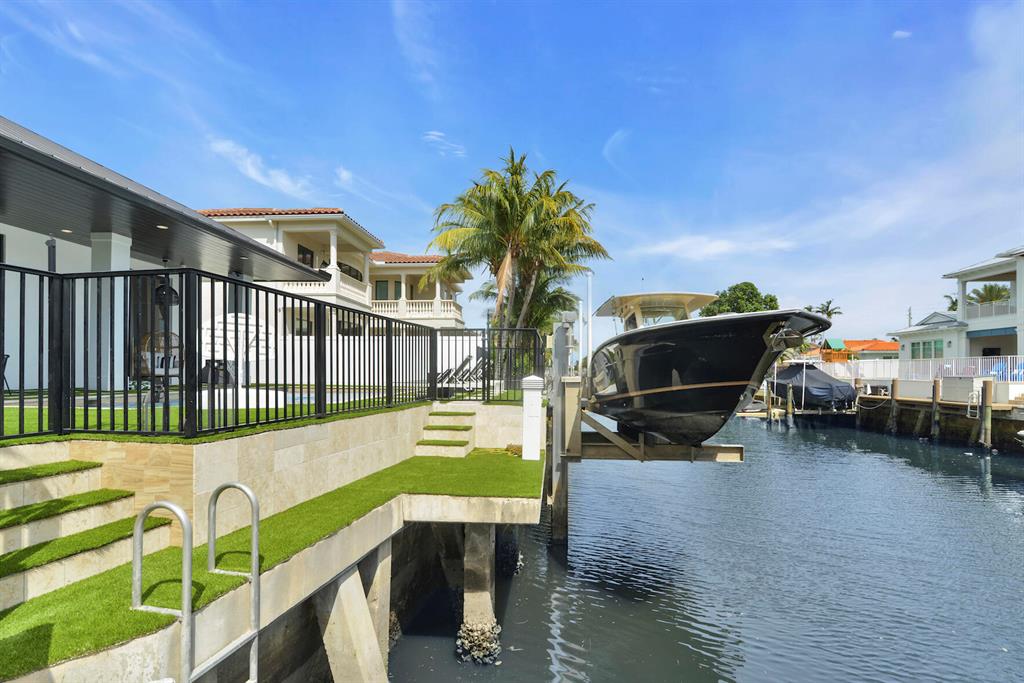 BOCA HARBOUR 5TH SEC - Residential