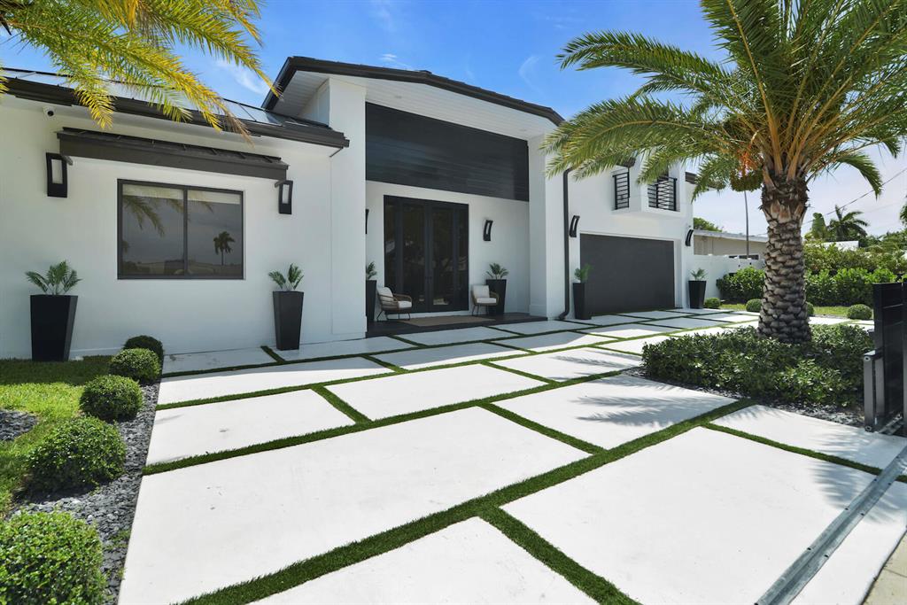 BOCA HARBOUR 5TH SEC - Residential