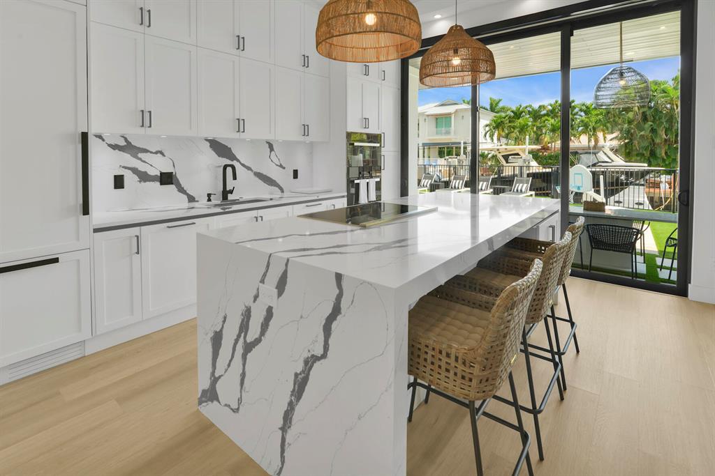 BOCA HARBOUR 5TH SEC - Residential