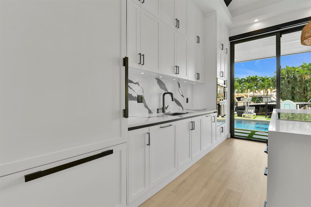 BOCA HARBOUR 5TH SEC - Residential