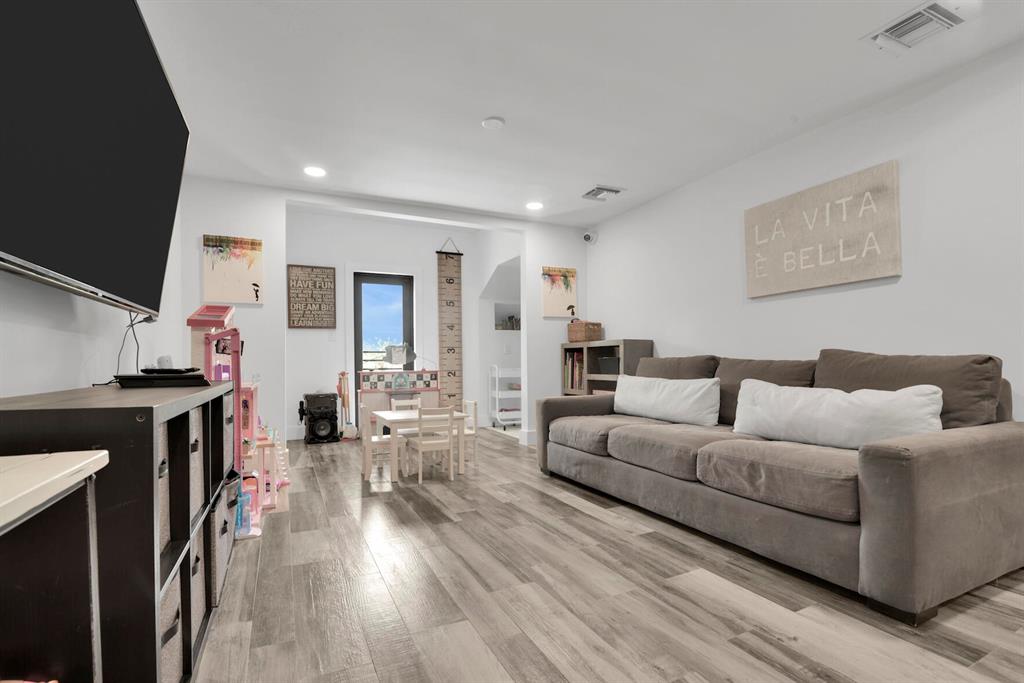 BOCA HARBOUR 5TH SEC - Residential