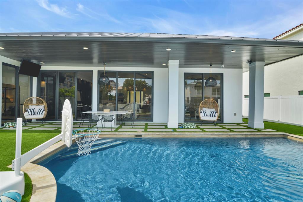 BOCA HARBOUR 5TH SEC - Residential