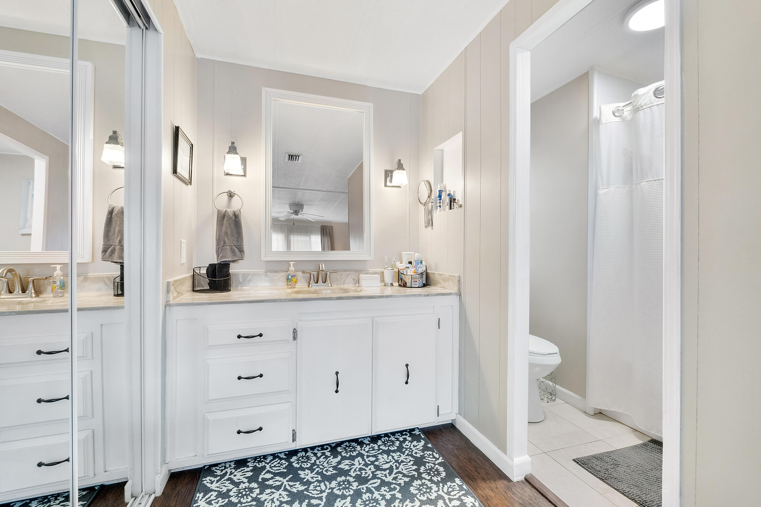 HILLCREST CONDO NO 1 - Residential