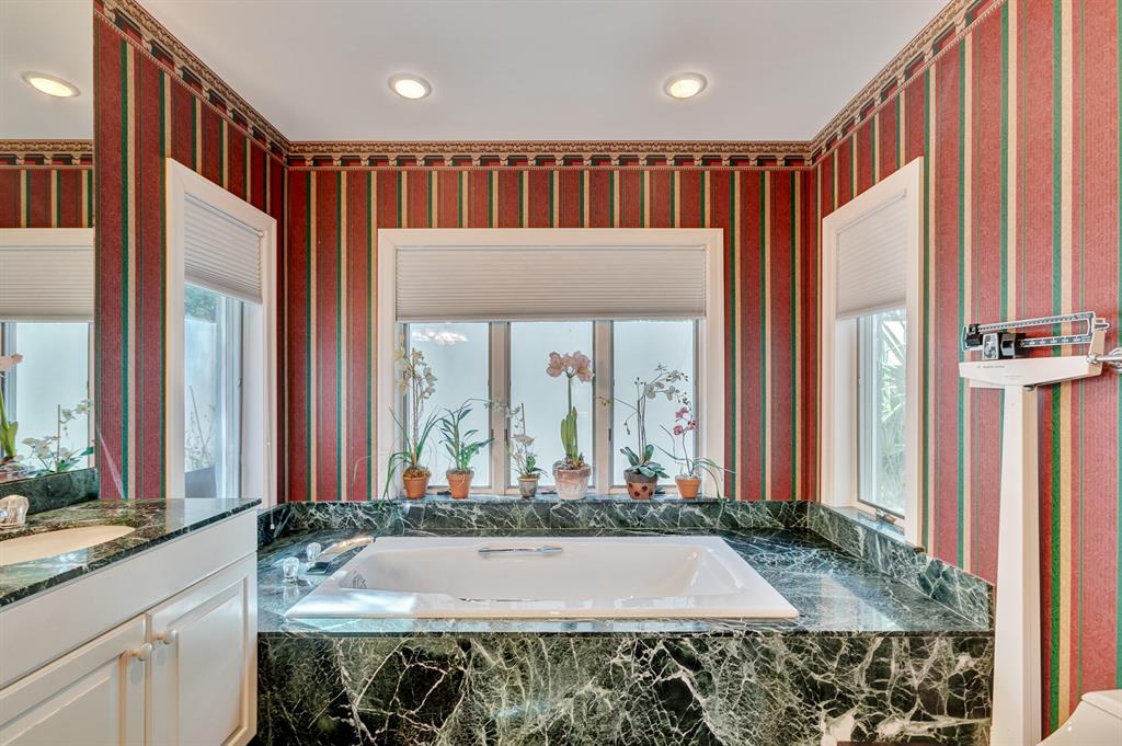 OLD MARSH GOLF CLUB - Residential