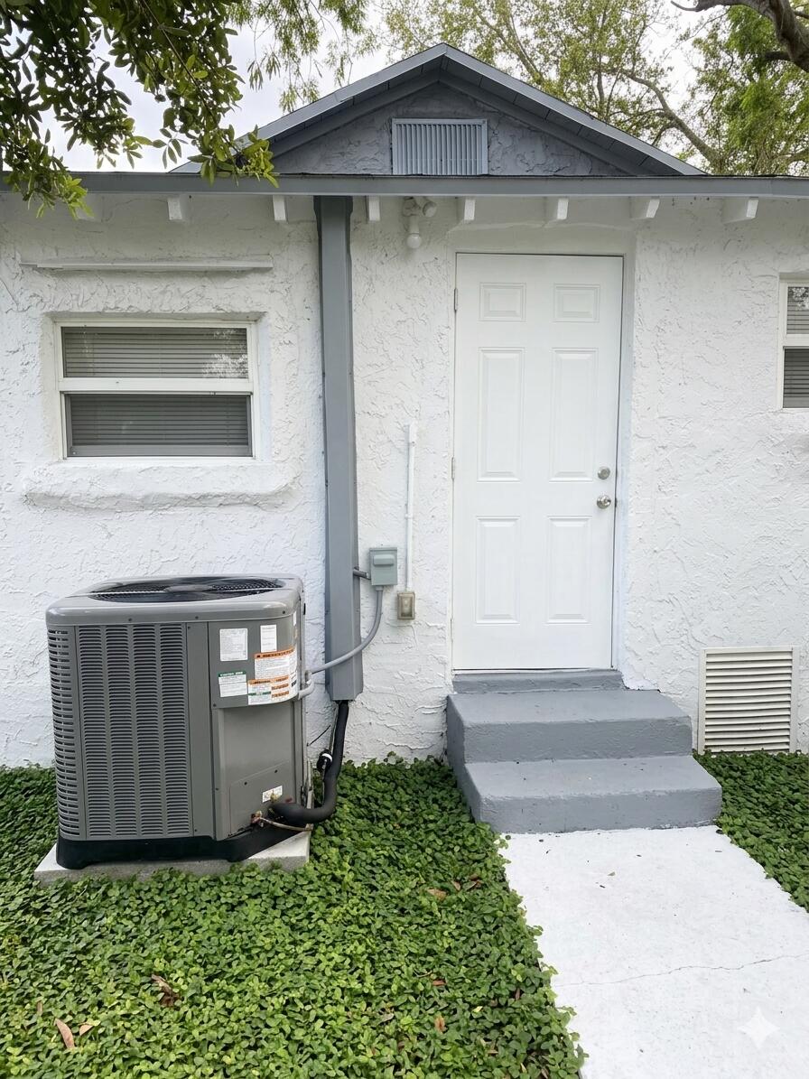 E LIBERTY CITY SEC A - Residential Lease